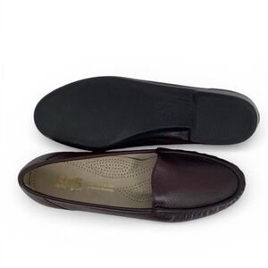 SAS women’s Dark Brown Slip-On Loafers